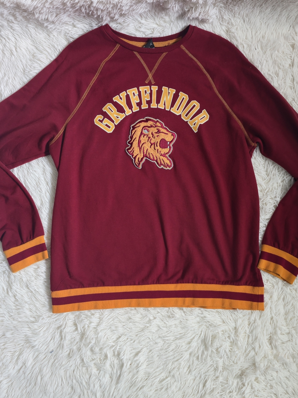 Harry‎ Potter Gryffindor Red And Gold Crewneck Sweatshirt - Picture 11 of 11